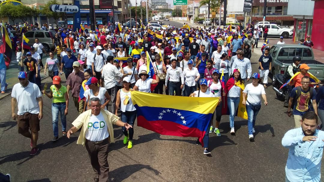 Partido Centro Democrático asegura continuar incondicional ante nuevas acciones que respalden a Guaidó