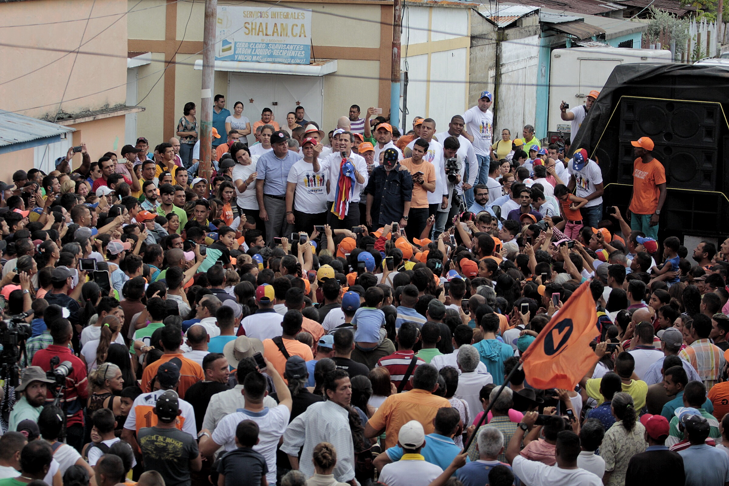 Guaidó anuncia una serie de concentraciones en toda Barinas para este 1 de junio