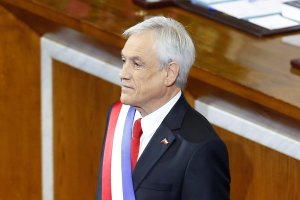 Piñera promulgará ley que permite tercer retiro de fondos de pensiones en Chile