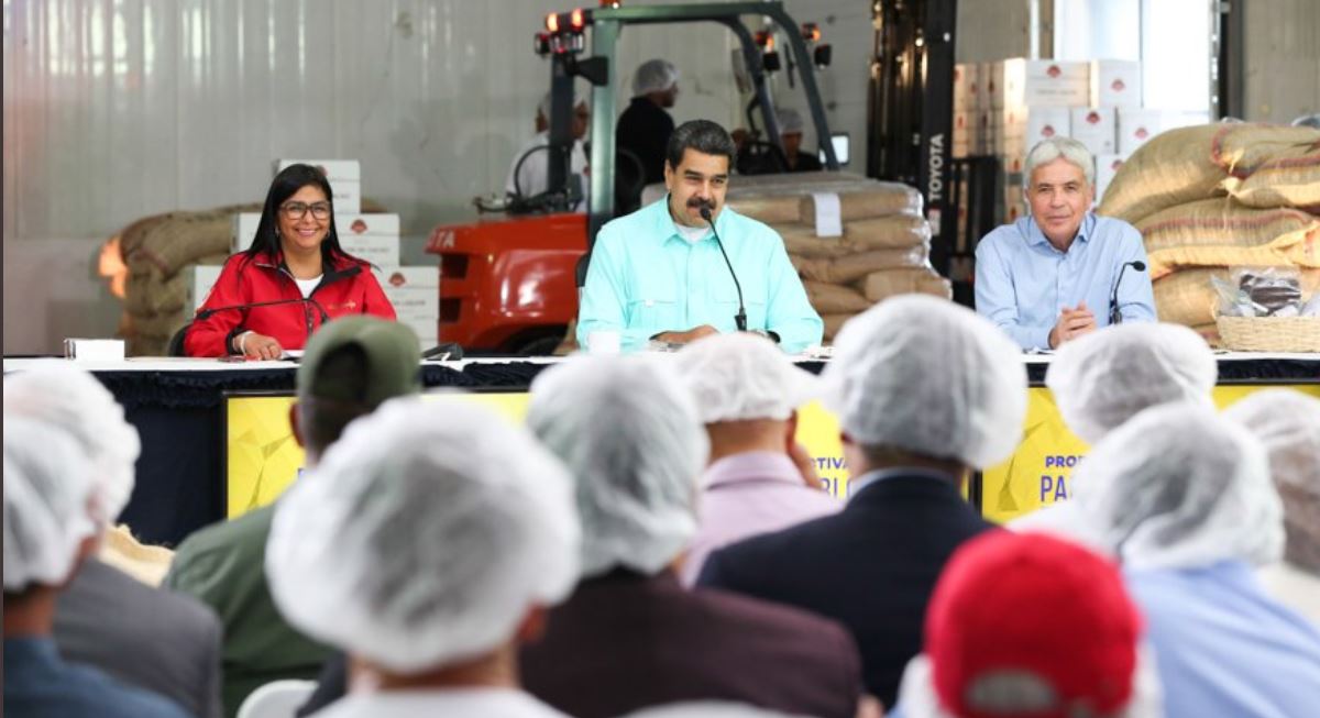 Maduro confiesa que ama las galletas de EEUU y promete dotaciones para la Oreo (VIdeo)