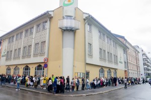 Agresor de mezquita en Noruega sospechoso de haber matado a su hermanastra