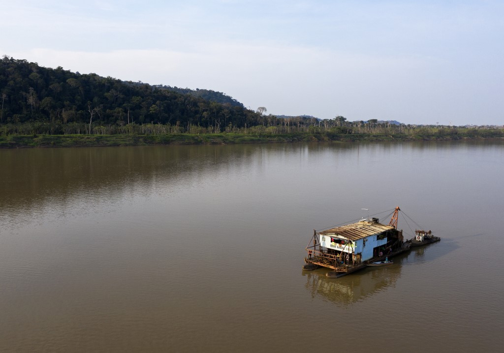 Pueblo indígena denunció agresiones de la guerrilla y pistas clandestinas en Amazonas (Comunicado)