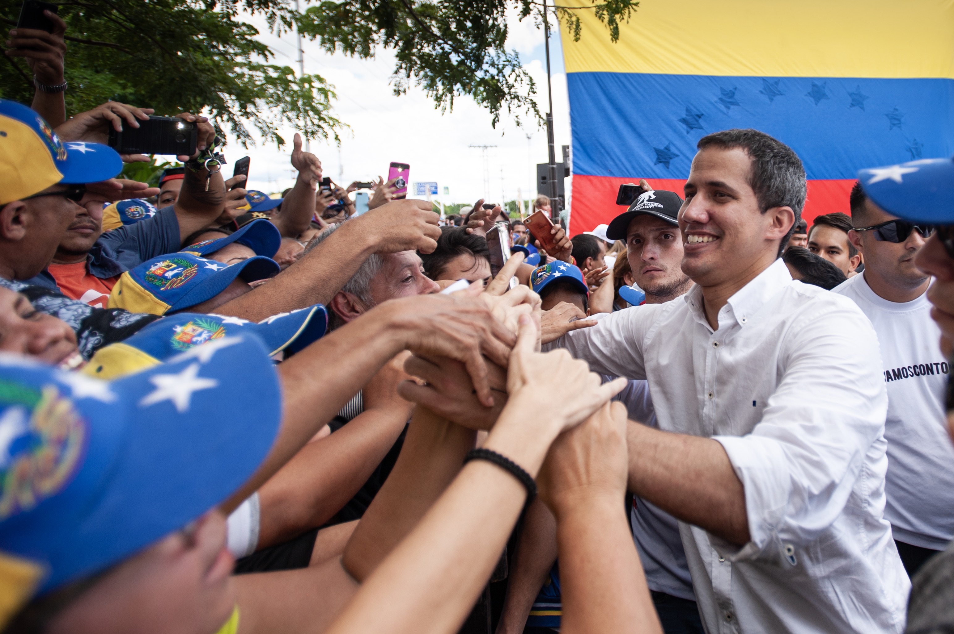 Guaidó continúa su recorrido casa por casa para multiplicar la esperanza en Venezuela