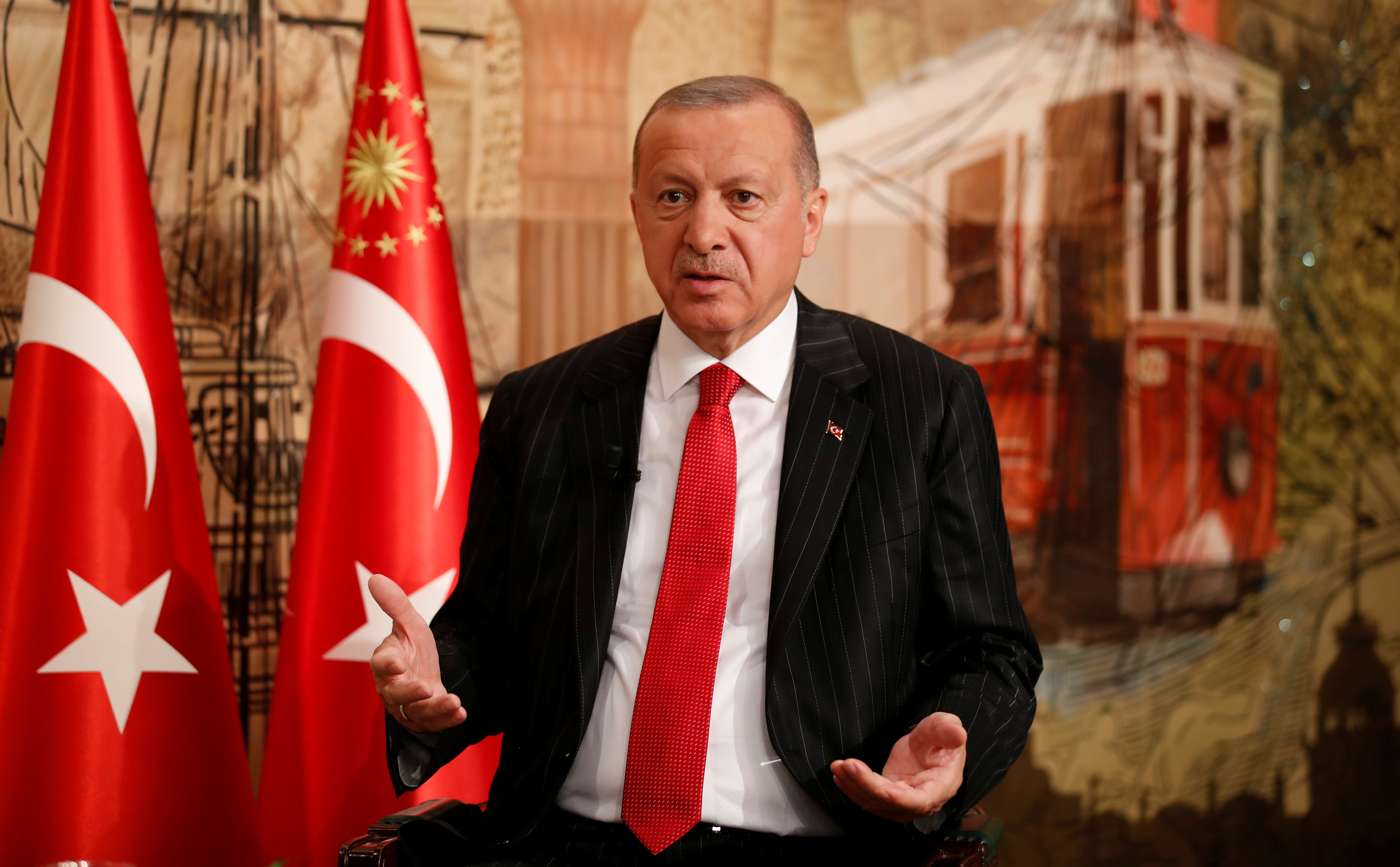 Erdogan dice que discutirá con Trump la compra de misiles Patriot de EEUU