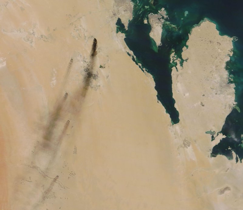 Ataque con drones alcanza planta de procesado de petróleo y campo petrolífero de Saudi Aramco