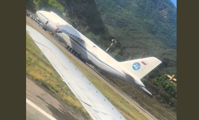 Antonov ruso aterrizó en Maiquetía para transportar un cargamento indeterminado