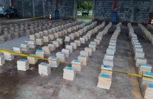 Decomisan 1.596 paquetes de cocaína lanzados en aguas del Pacífico de Panamá