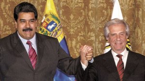 ¿Por qué la “democracia” uruguaya sigue respaldando a Maduro?