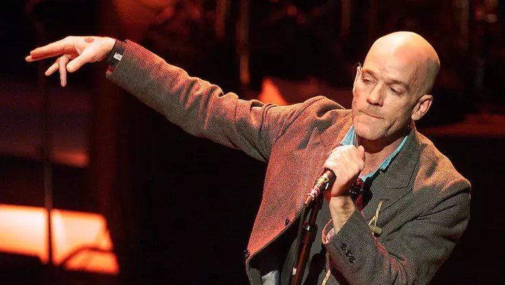 Michael Stip, vocalista de la extinta banda R.E.M., lanzó su primer tema solista