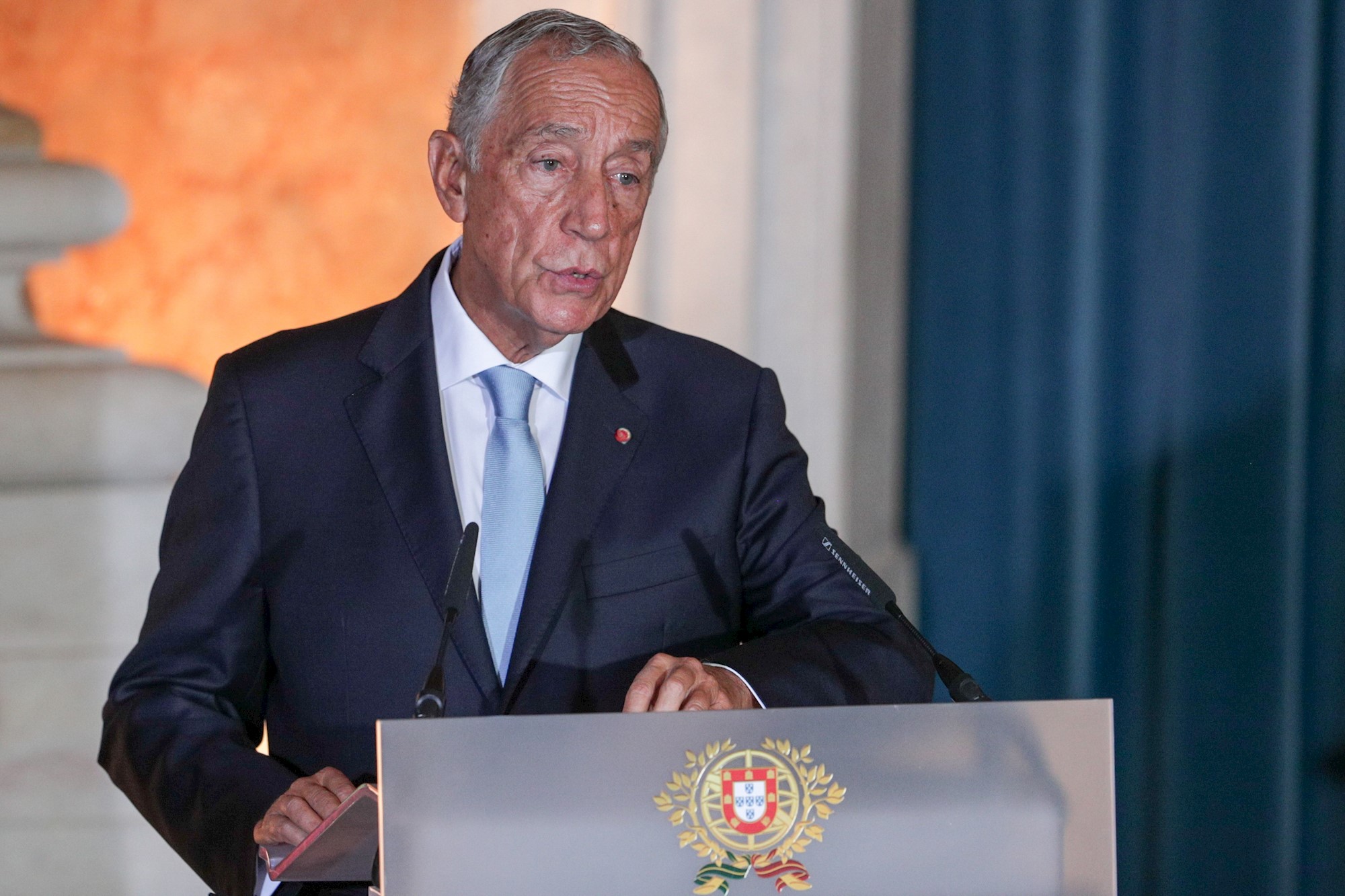 Rebelo de Sousa gana las presidenciales en Portugal