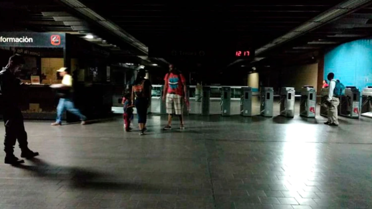 Metro de Caracas restringirá el servicio en las estaciones Caño Amarillo y Capitolio del #6Oct al #9Oct