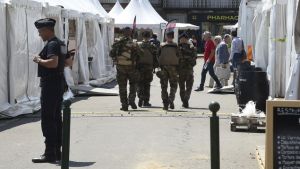 Condenas de 25 y 30 años de cárcel contra mujeres que intentaron detonar carro bomba frente a Notre Dame
