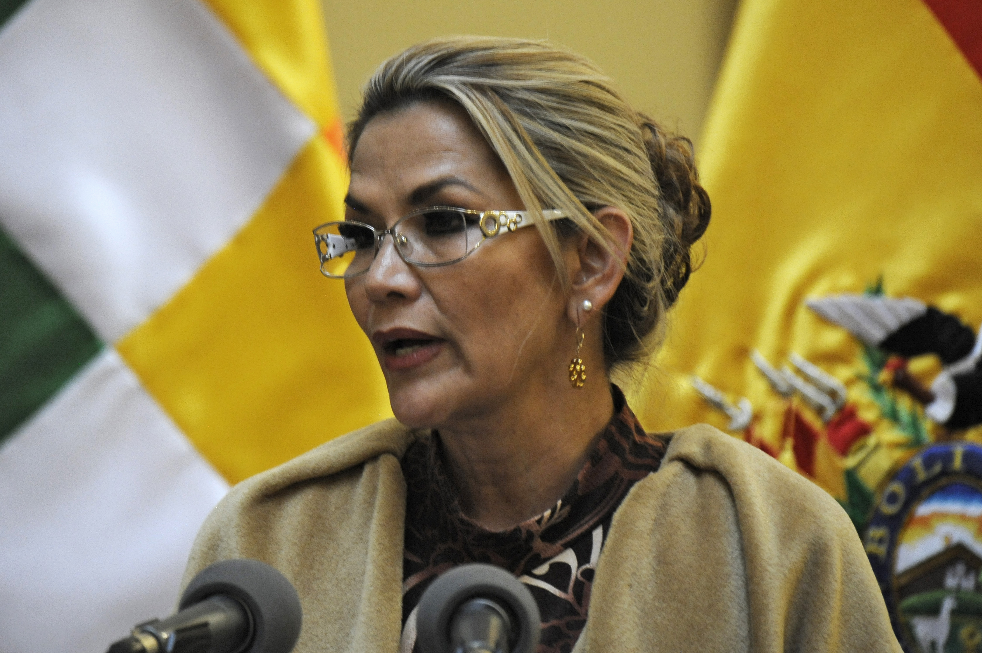 Salud de la expresidenta Jeanine Áñez vuelve a causar polémica en Bolivia