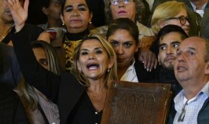 “La Biblia ingresa a Palacio”: El poder político cristiano saca cabeza en Bolivia