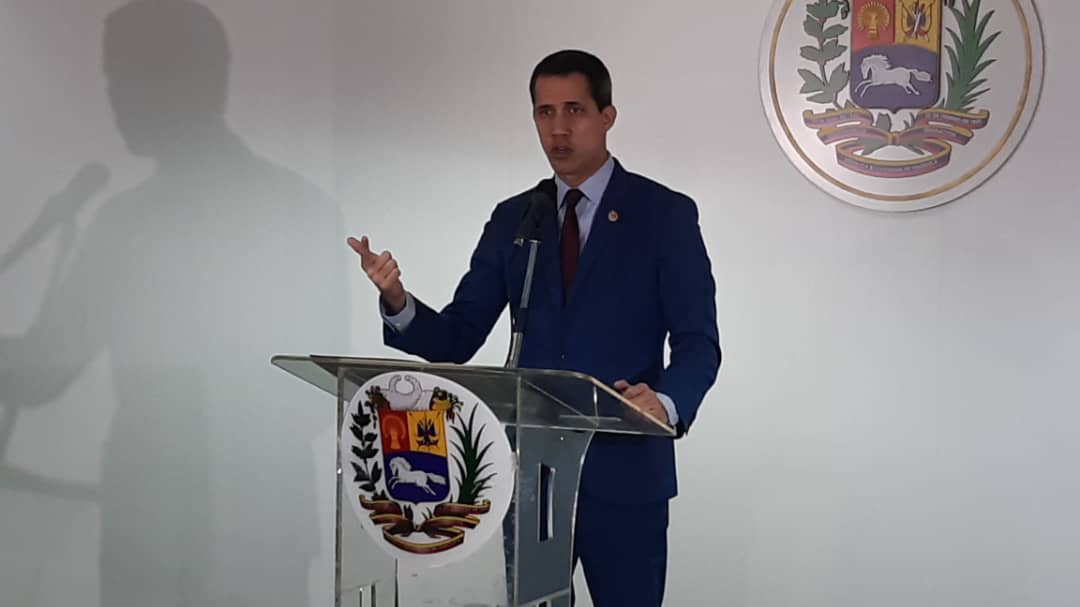 Guaidó: El fracasado de Miraflores reconoce hoy que el país está dolarizado