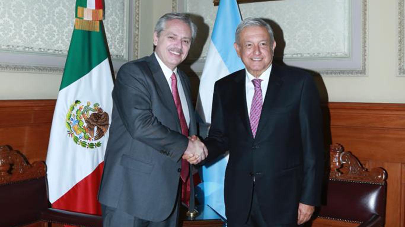 López Obrador recibió en el Palacio Nacional a Alberto Fernández