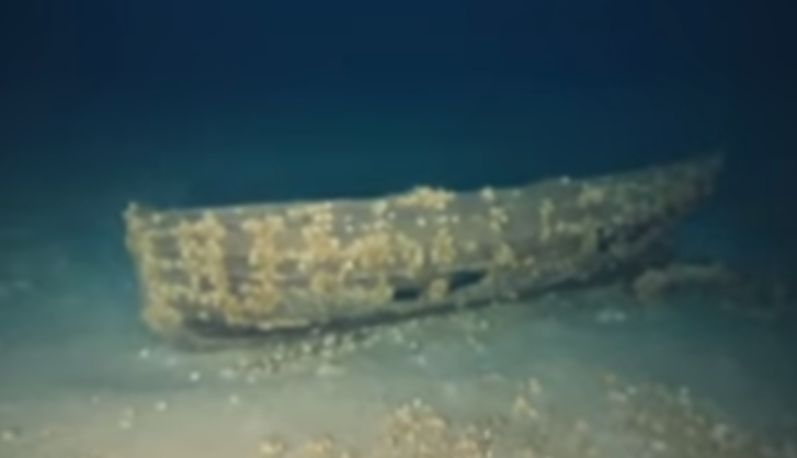 Encuentran un “misterioso barco fantasma” del siglo XIX hundido en un lago de EEUU (Video)