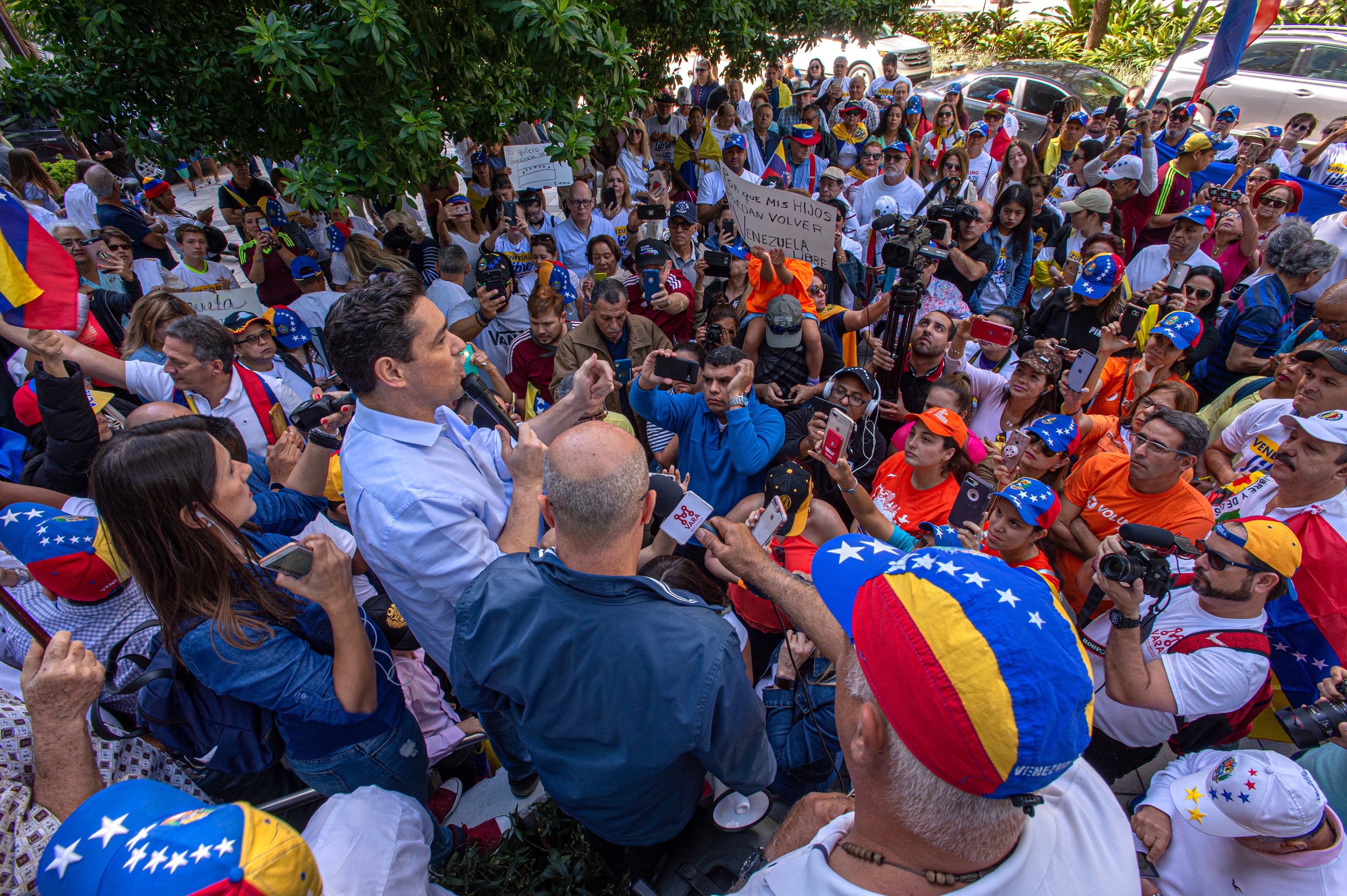 Así fue la participación de venezolanos a protesta convocada por Guaidó en diversas ciudades del mundo