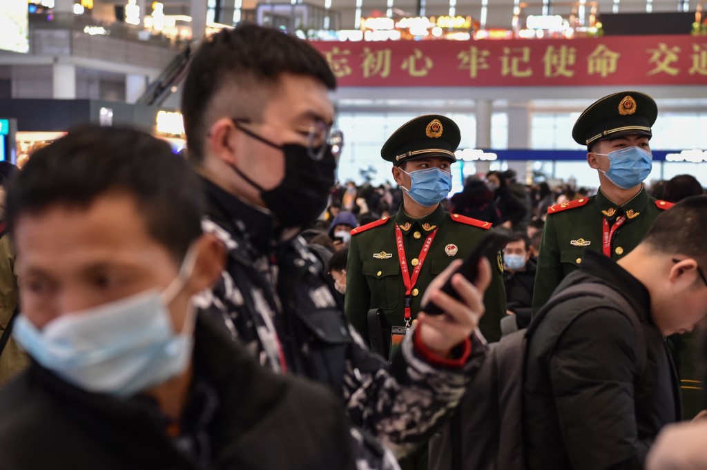Epicentro de coronavirus en China ha sido militarizada (videos)