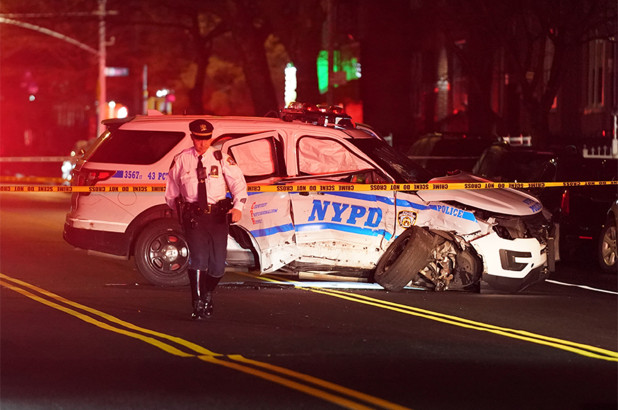 Cuatro policías hospitalizados luego de que sus SUV de Nueva York chocan en el Bronx