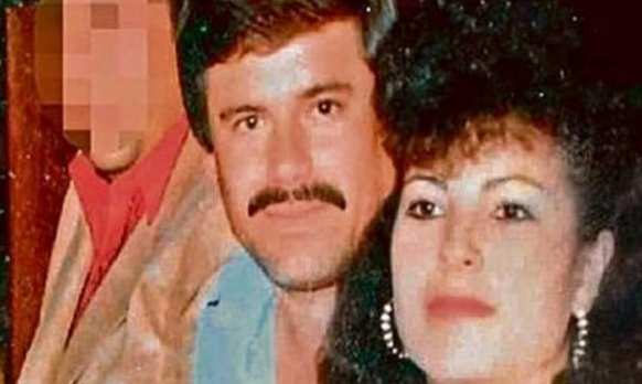 El día en que “El Chapo” Guzmán hizo llover rosas para una mujer… ¡y ella lo desairó!