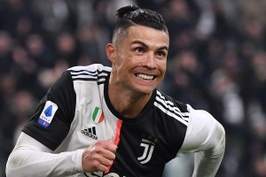 Ronaldo marca un ‘hat-trick’ con la Juventus e Ibrahimovic empata en su regreso con el Milan