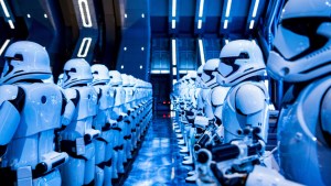 Miles se desvelan para ver la nueva atracción de Star Wars Land en Disneyland