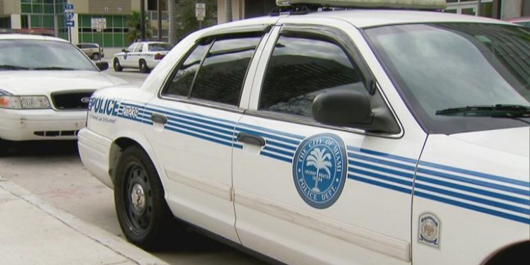 Policía de Miami se prepara para las festividades del Super Bowl