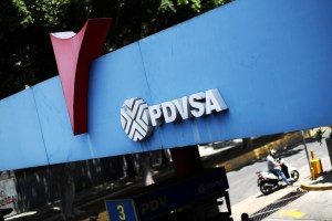 Pdvsa ofrece crudo a precio de “gallina flaca” en medio de colapso del mercado