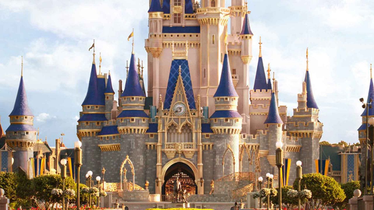 Castillo de Cenicienta en Disney World obtiene un cambio de imagen