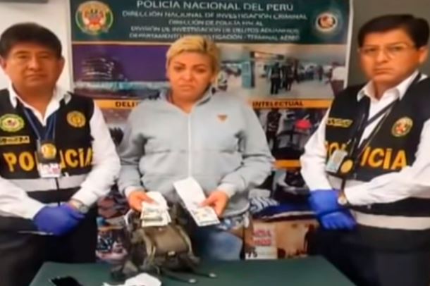 Detienen a venezolana que pretendía sacar de Perú más de 80 mil dólares falsos