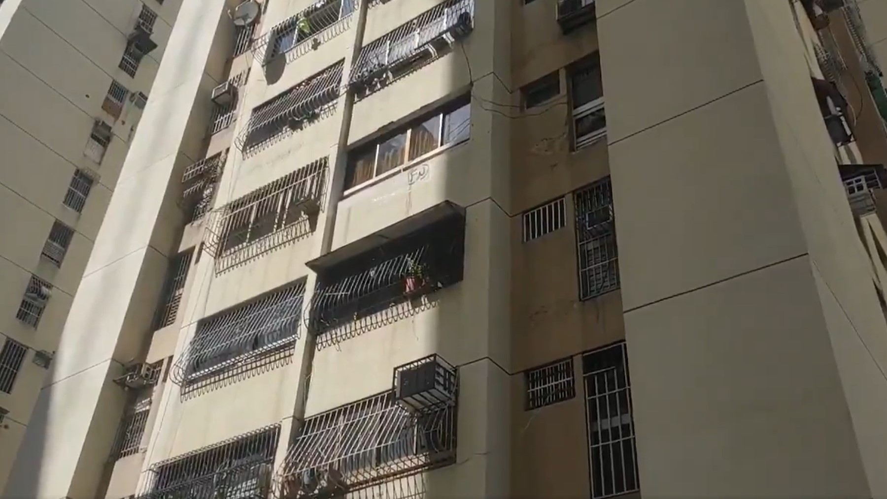 En VIDEO: Un vistazo a los apartamentos donde alias “el gordo Mathías” ocultaba a sus víctimas