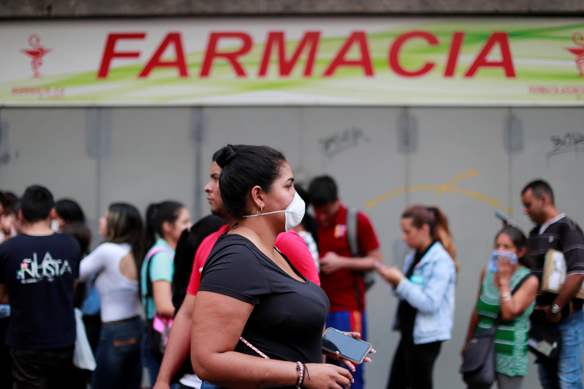 Mercado farmacéutico venezolano creció un 12 % en primer semestre, según Cifar