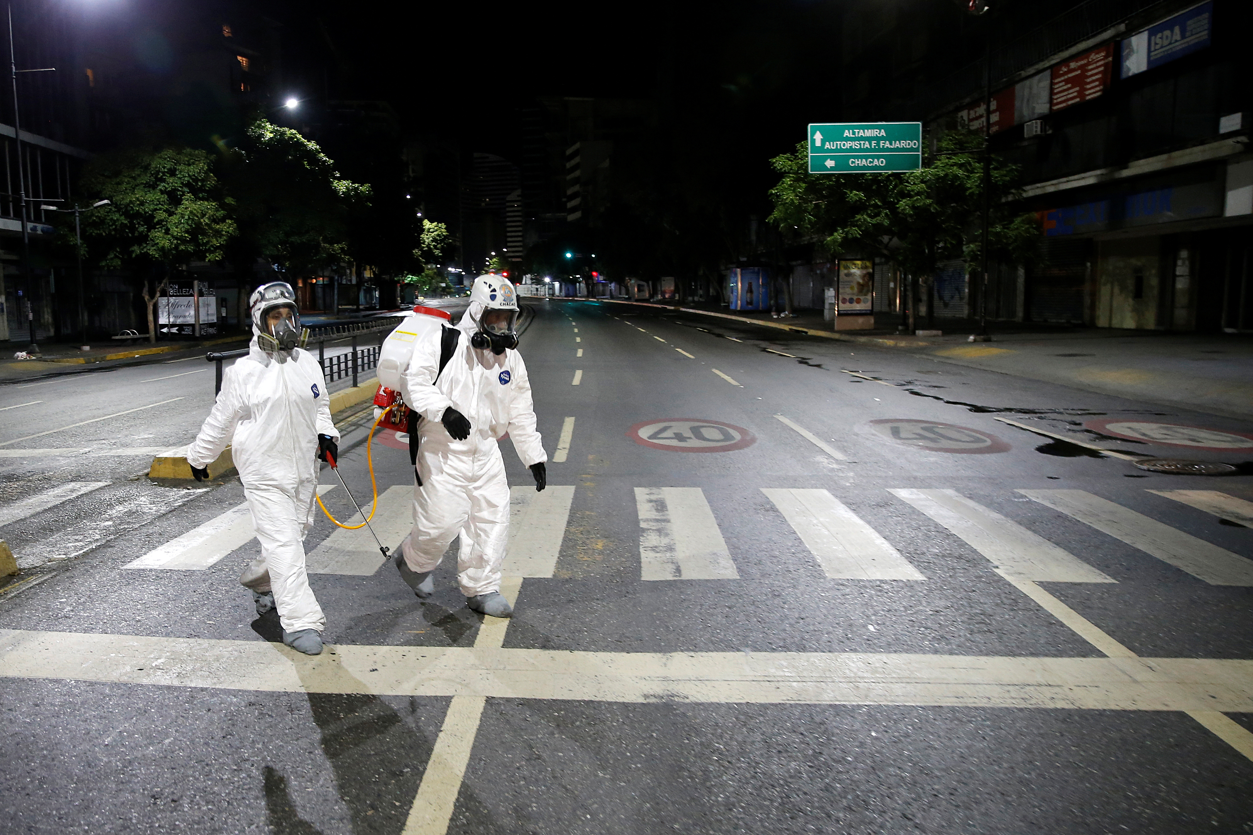 Tasa de mortalidad por coronavirus en Venezuela supera a la de Colombia