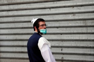 Jerusalén cierra 17 barrios y asentamientos afectados por el coronavirus