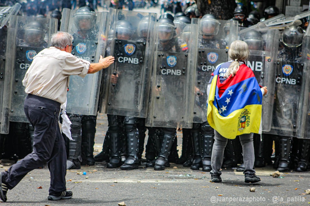 Comisionado Prado condena represión de la dictadura contra movilización en Caracas