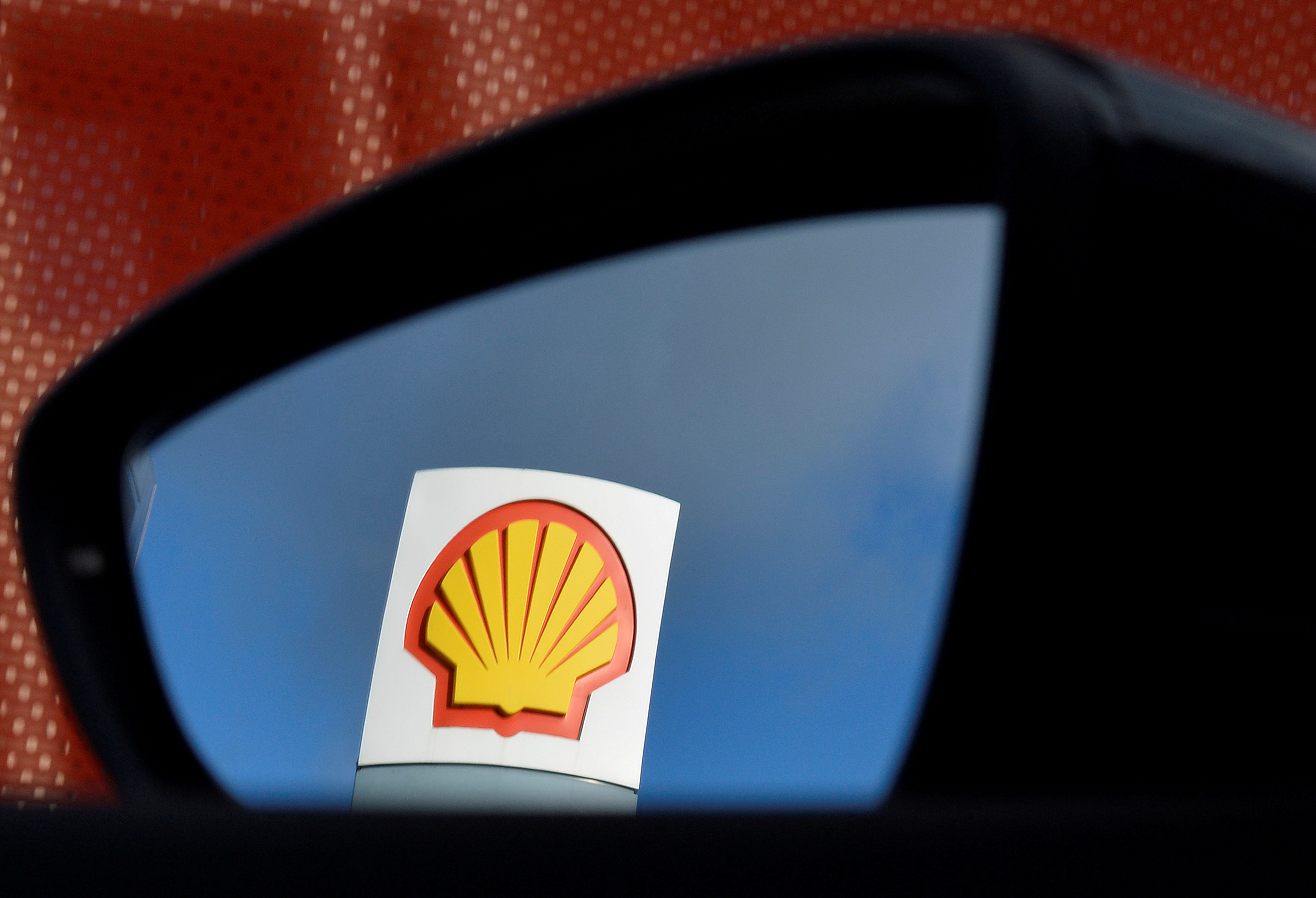 Shell recorta el dividendo por primera vez desde la Segunda Guerra Mundial