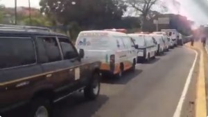 Ambulancias en Carabobo realizan largas colas para poder surtir gasolina #3Abr (Video)