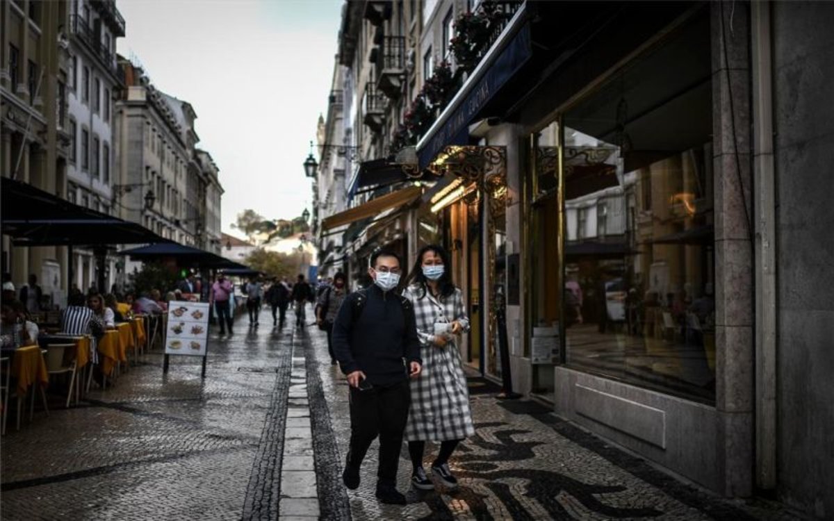 Portugal aprobó uso obligatorio de la mascarilla en la calle por tres meses