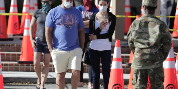Florida reporta 1.218 muertes por coronavirus