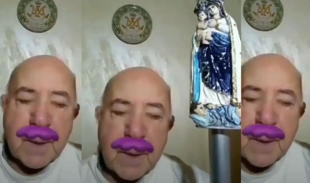 Sacerdote inició “live” en redes pero los filtros le hicieron pasar pena frente a sus fieles (VIDEO)