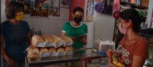Comer y comprar medicinas, se volvió un reto diario para los venezolanos