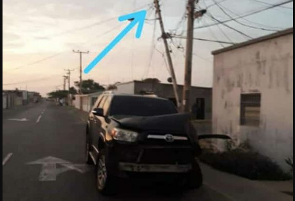 Alcalde chavista se emborrachó, chocó su Fortuner contra un poste y dejó a todo un sector de Carirubana sin luz (FOTOS)