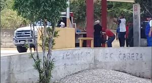 Dantesco: Pasearon a la intemperie los cadáveres de tres presuntos abatidos en Valera (Fotos)