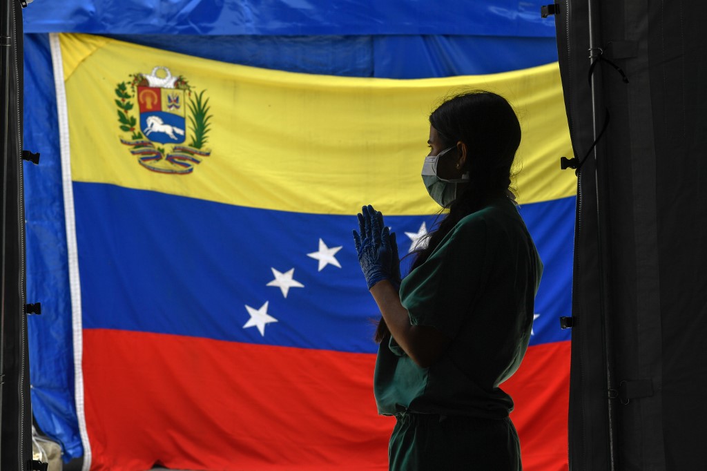 Al menos 12 trabajadores de la salud han sido detenidos en Venezuela por denunciar la crisis sanitaria