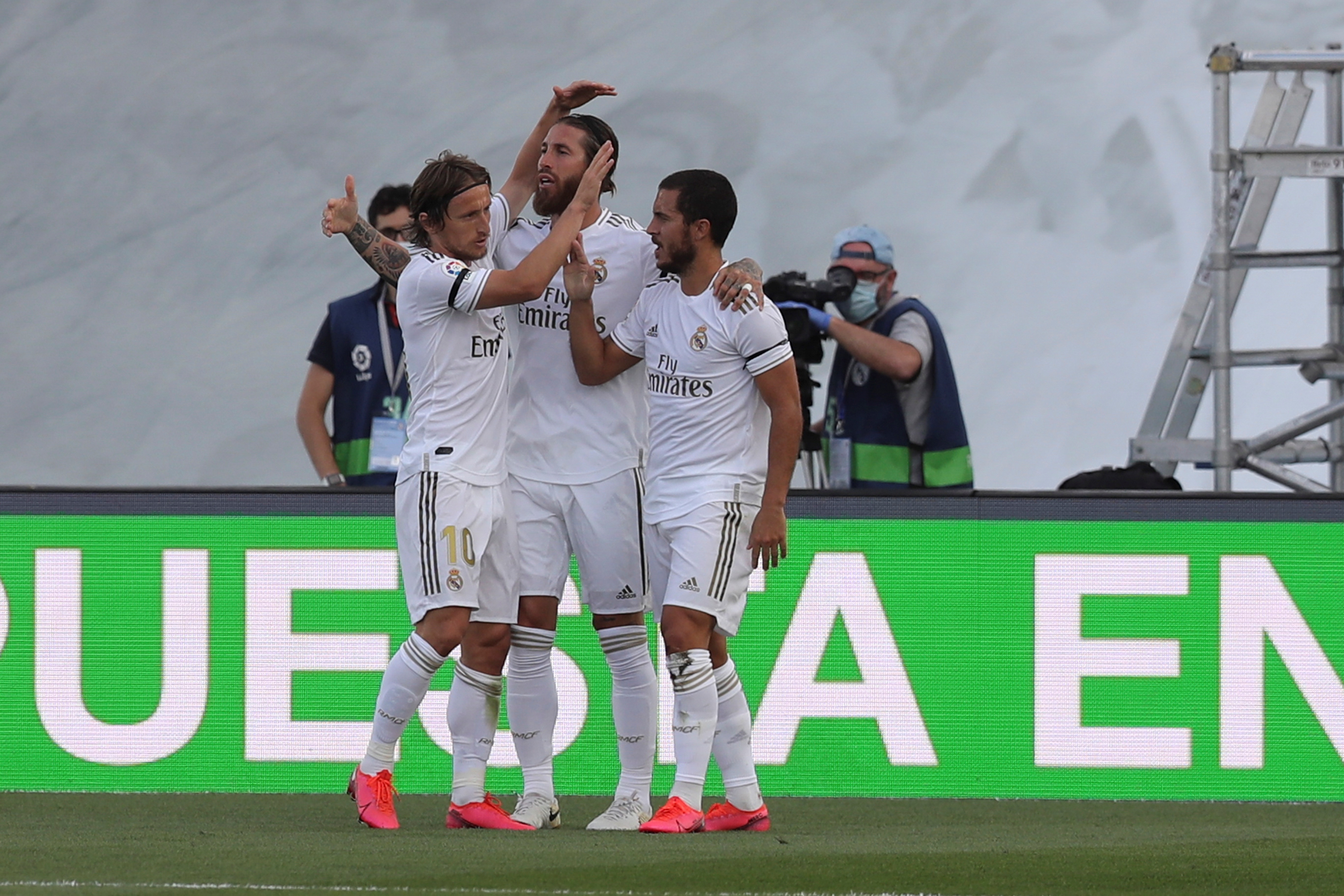 El Real Madrid superó sin problemas al Eibar tras el parón por la pandemia