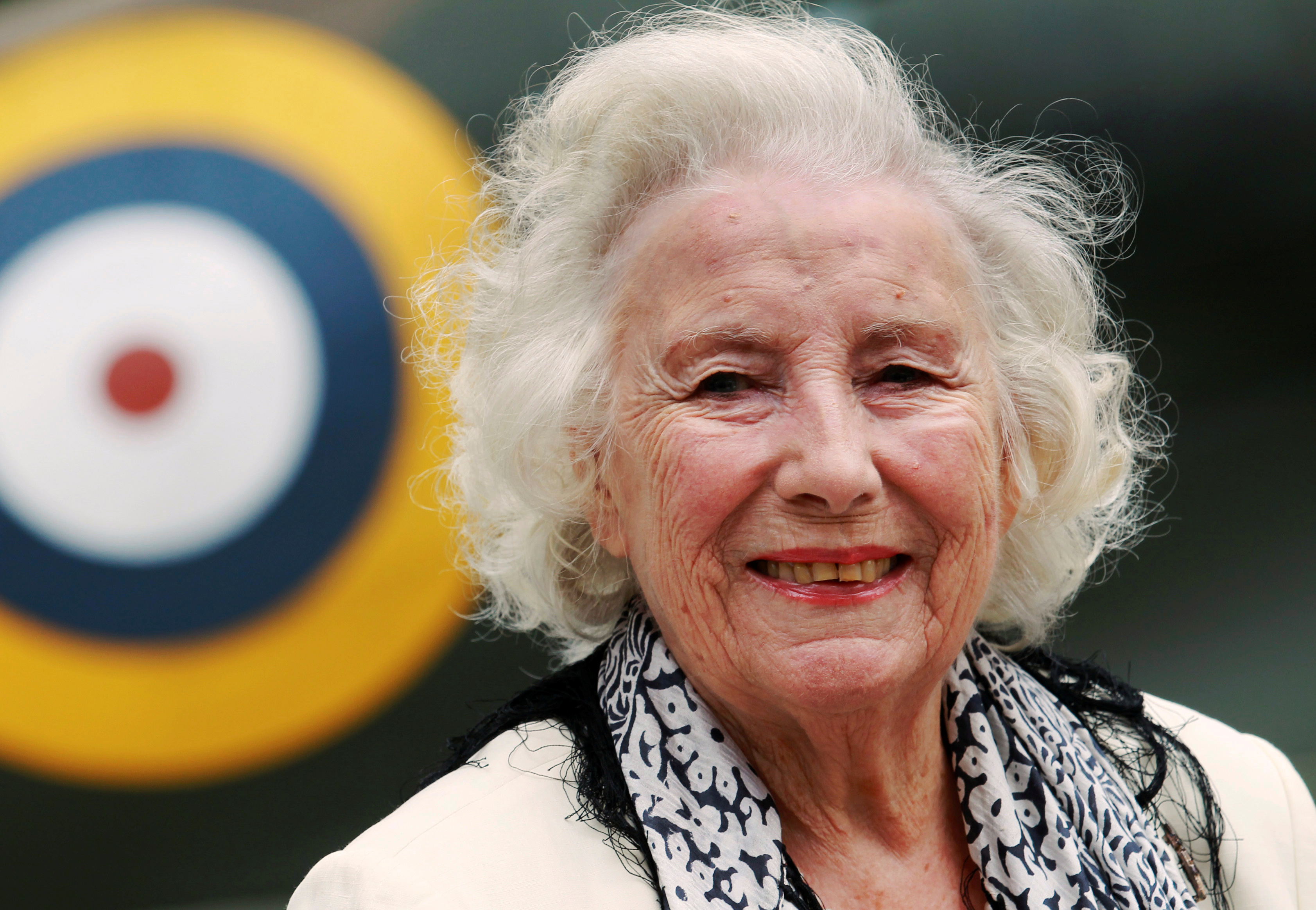 Muere Vera Lynn, la “novia” de los soldados británicos en la Segunda Guerra Mundial