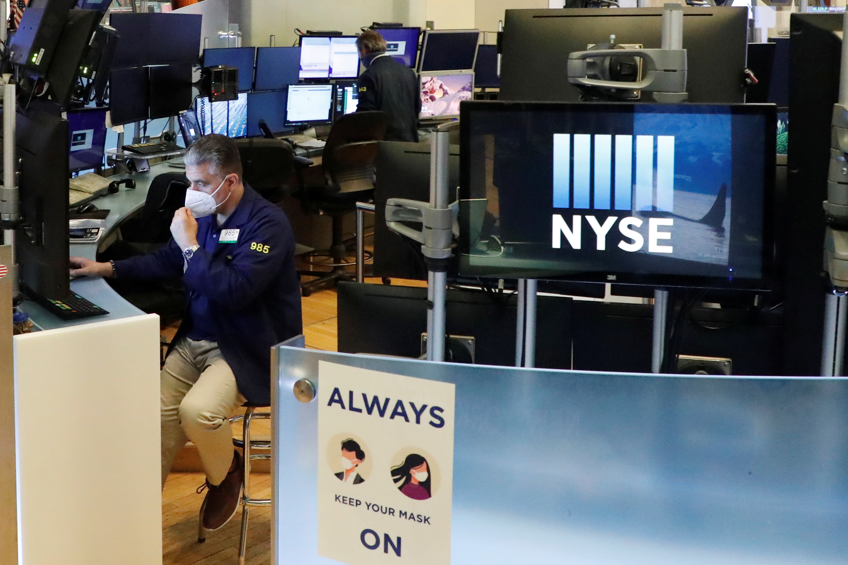 Wall Street abre a la baja por aumento casos virus y tras dato empleo EEUU