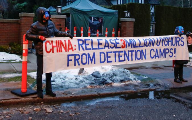 Estados Unidos acusó a China de exportar métodos de represión religiosa (Video)
