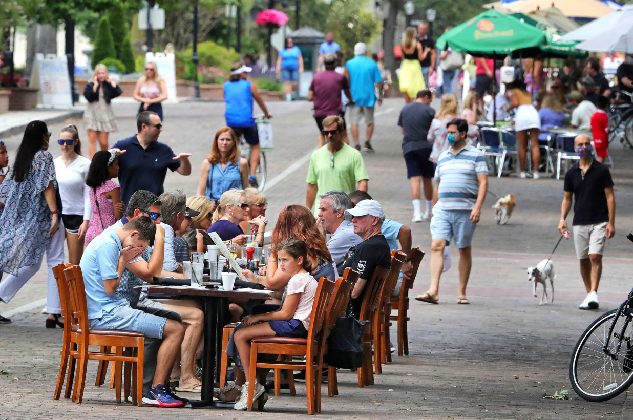 Los bares y restaurantes de Orlando cierran a medida que aumentan los casos de coronavirus